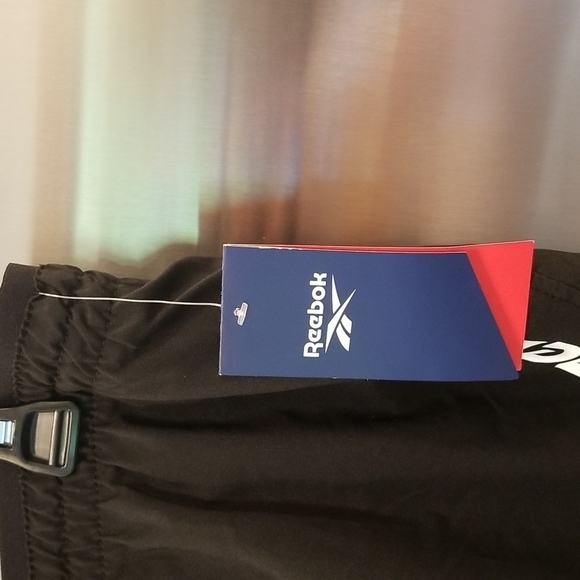 💕REEBOK💕 Retro Winners Shorts Built-In Brief NWT - Picture 13 of 16